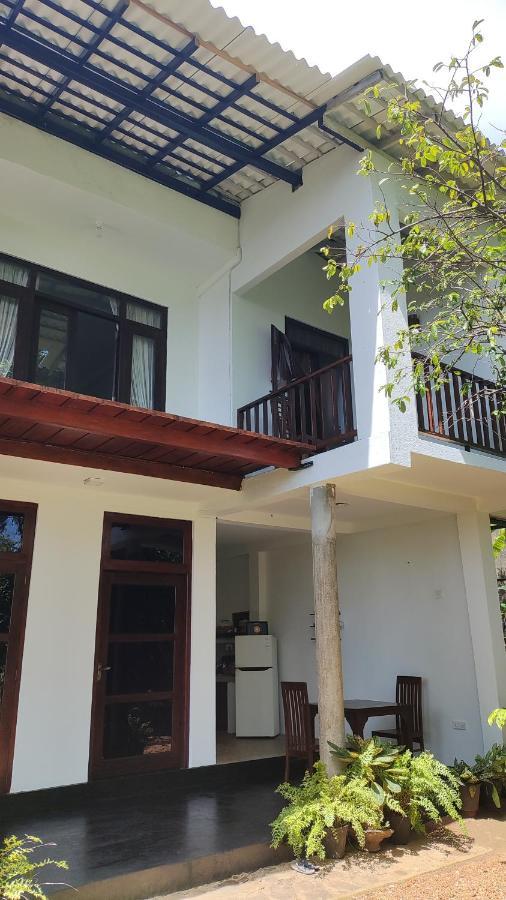 Arazo Villa Unawatuna Exterior foto